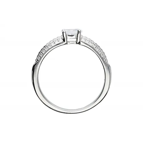 Srebrny pierścionek z cyrkoniami