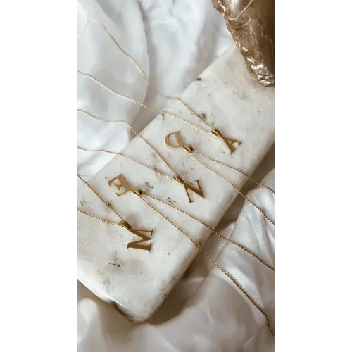 Naszyjnik z literką D