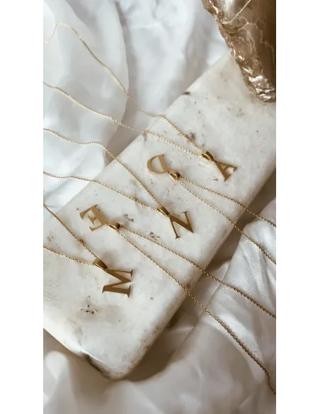 Naszyjnik z literką D