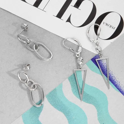 Srebrne Kolczyki Wiszące Trójkąty