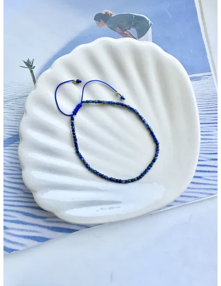bransoletka-kamienie-naturalne-na-sznurku-lapis-lazuli-kostka