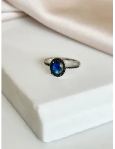 srebrny-pierscionek-z-czarnymi-cyrkoniami-niebieski