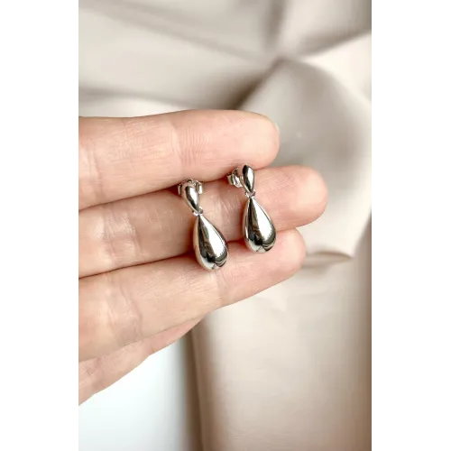 srebrne-kolczyki-lezkikrople-gladkie-wiszace