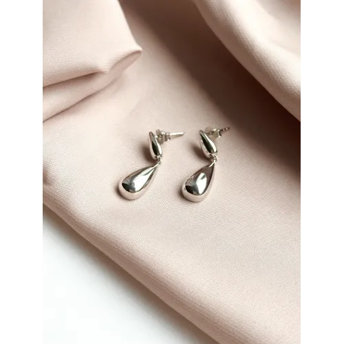 srebrne-kolczyki-lezkikrople-gladkie-wiszace