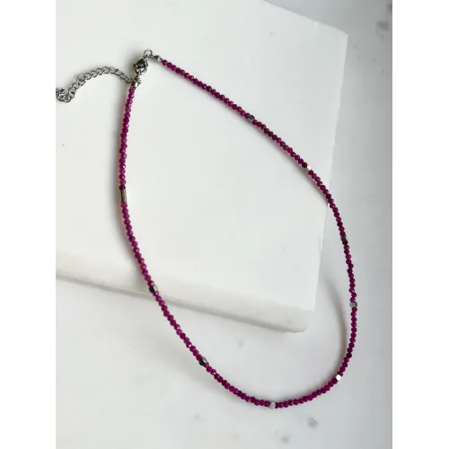 naszyjnik-kamienie-naturalne-rubin-ze-srebrna-przekladka